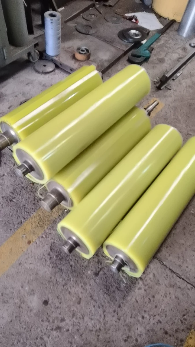 Coated Rollers with End Shafts